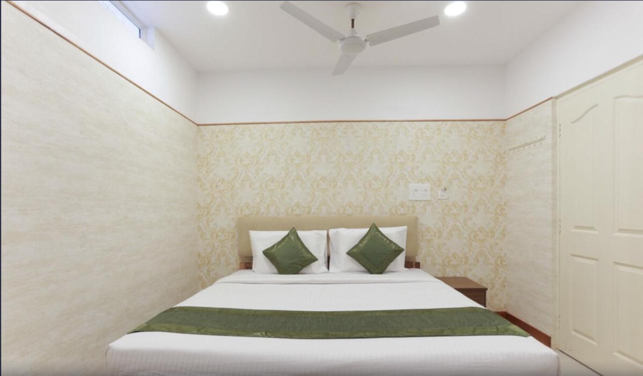 Heaven Gardens Hotel Kochi Exterior foto
